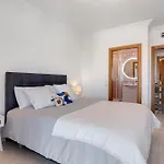 Sunny Paradise - Sea View Apartment *